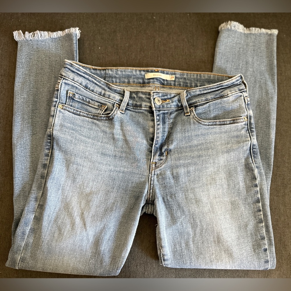Size 29 Levis 711 Skinny Jeans